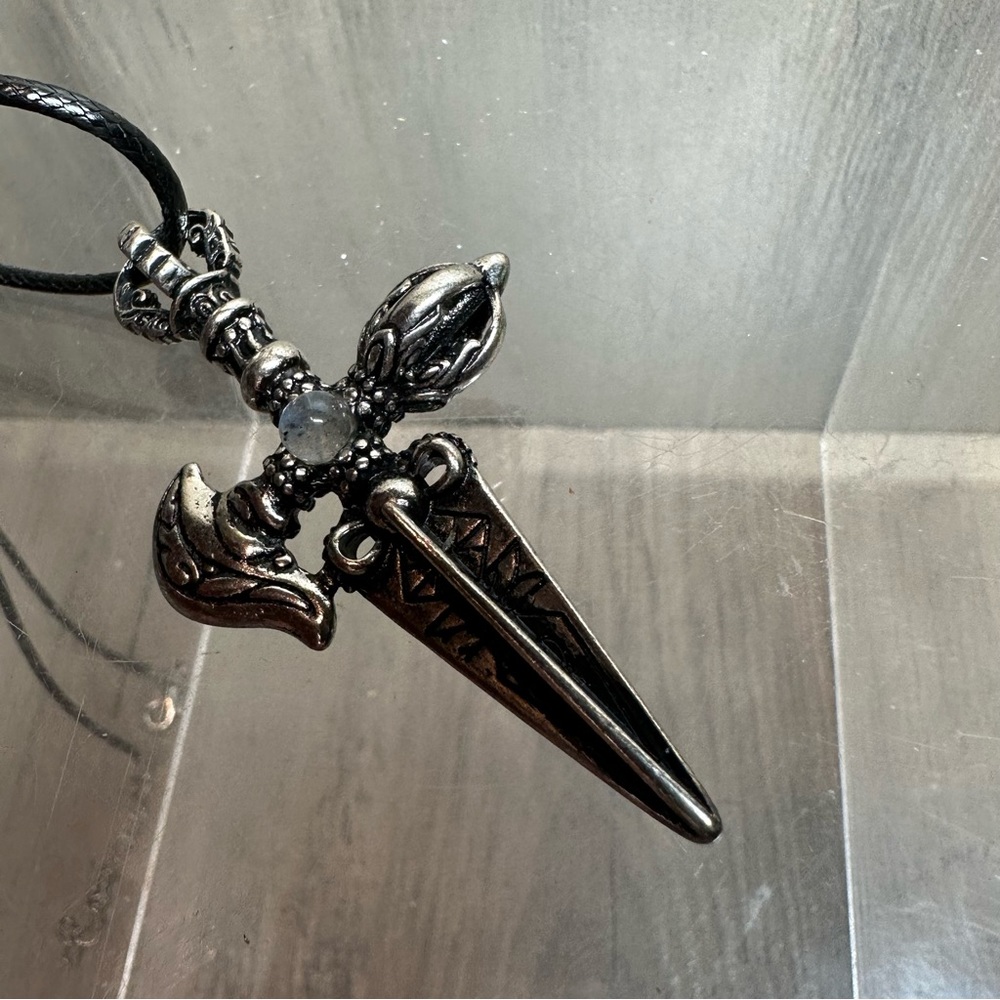 Labradorite Crystal Stone Dagger Sword Necklace Pendant - Picture 4 of 8
